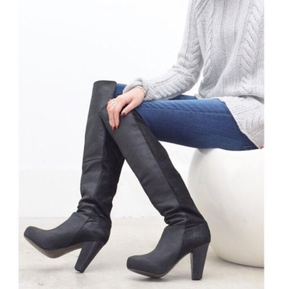 Steve Madden Rannsome Black Boots - Picture 2 of 11